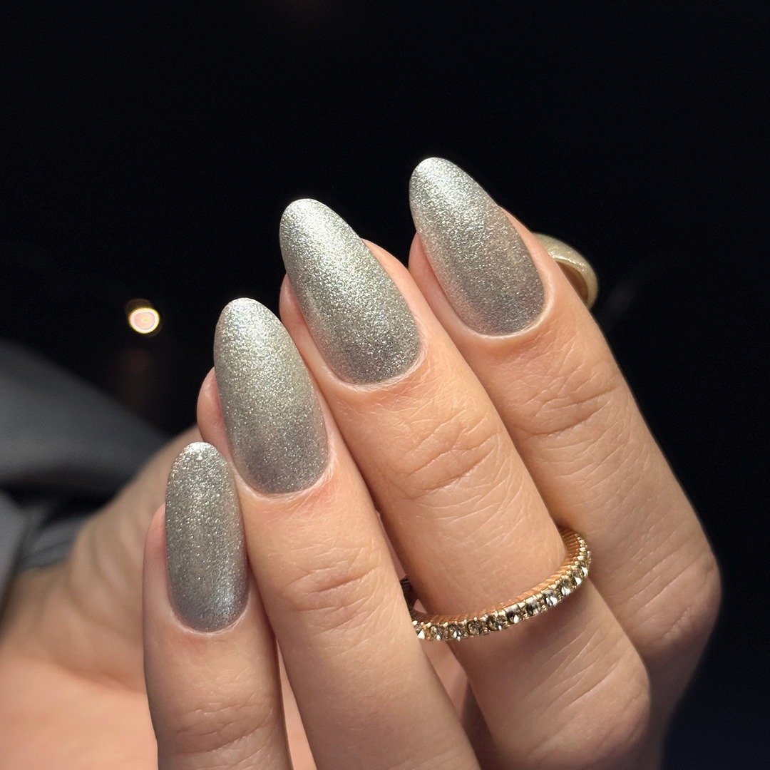 585 Frozen Snow gelpolish - Afbeelding 2